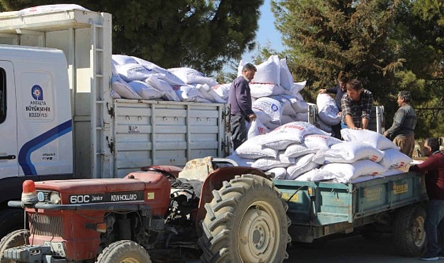 Antalya Büyükşehir Belediyesi, Korkuteli ilçesinde hayvancılıkla uğraşan 59 çiftçiye 2
