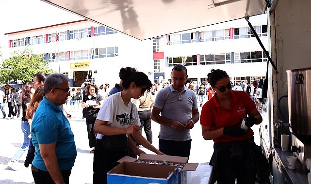 Çankaya Belediyesi, 2025 Yükseköğretim Kurumları Sınavı'na (YKS) giren öğrencilerin heyecanına