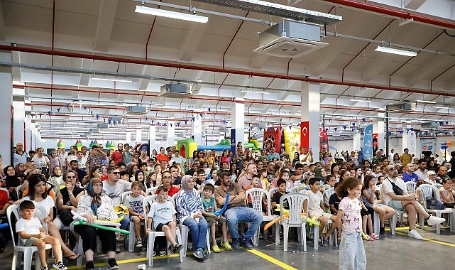 Aydın Büyükşehir Belediyesi tarafından düzenlenen Karne Şenliği, üç gün boyunca