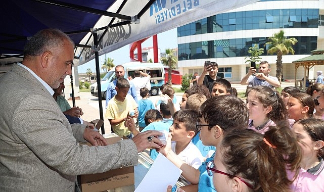 Canik Belediye Başkanı İbrahim Sandıkçı, ÇEDES Kültür Şenliği'nde gençlerle ve