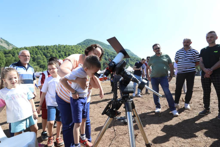 doga-ve-bilim-tutkunlari-bursa-inegolde-bir-araya-geldi