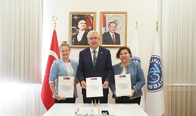 Ege Üniversitesi Hemşirelik Fakültesi öğretim üyesi Prof. Dr. Gül Ertem’in