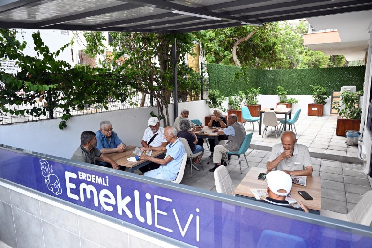 Zorlu ekonomik koşullarda yurttaşın her anını düşünen Mersin Büyükşehir Belediyesi,