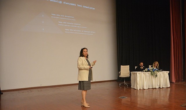 Ege Üniversitesi 70. Yıl Kariyer ve Bilim Şenliği kapsamında Ege