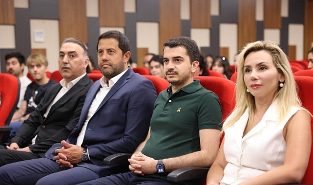 Çankaya Belediyesi'nin "Barista Eğitimi Mesleki Programı"nı başarıyla tamamlayan 76 öğrenci