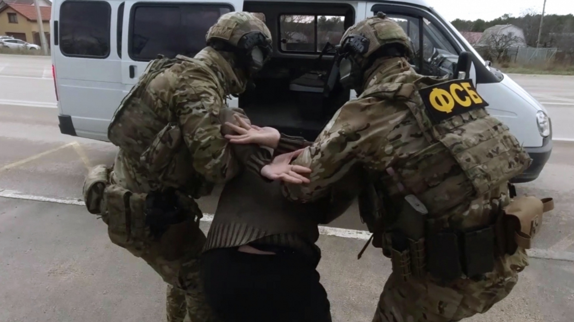 Muharebe sahasında Rus ordusunun kararlı ilerleyişine karşı koyamayan Ukrayna, Rusya