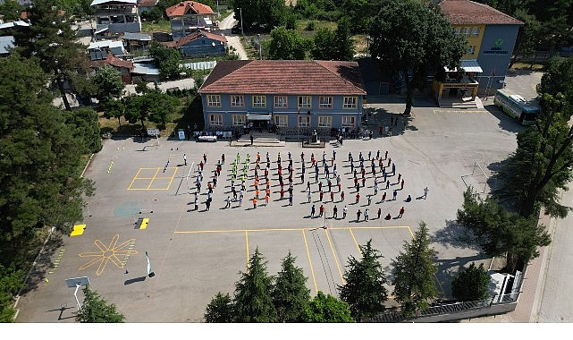 HOBA (Hareketli Yaşam, Oyun ve Beceri Aktiviteleri) projesini otobüs desteği