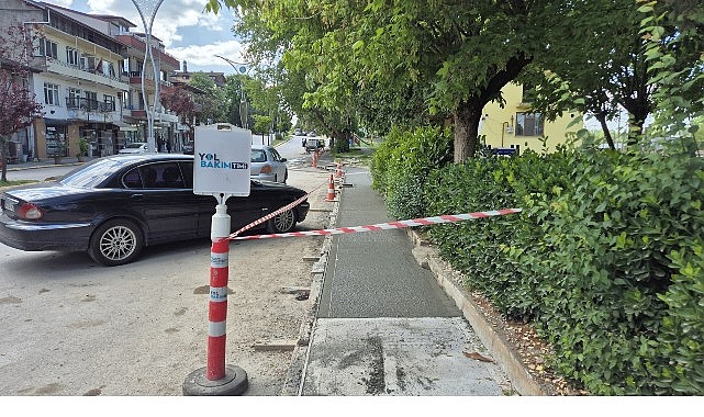 Büyükşehir Belediyesi, kent genelindeki yol ve kaldırım çalışmalarını planlı bir