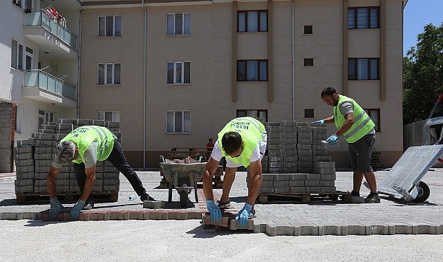 İnegöl Belediyesi, şehir genelindeki otopark sorununa kalıcı çözümler üretmeye devam