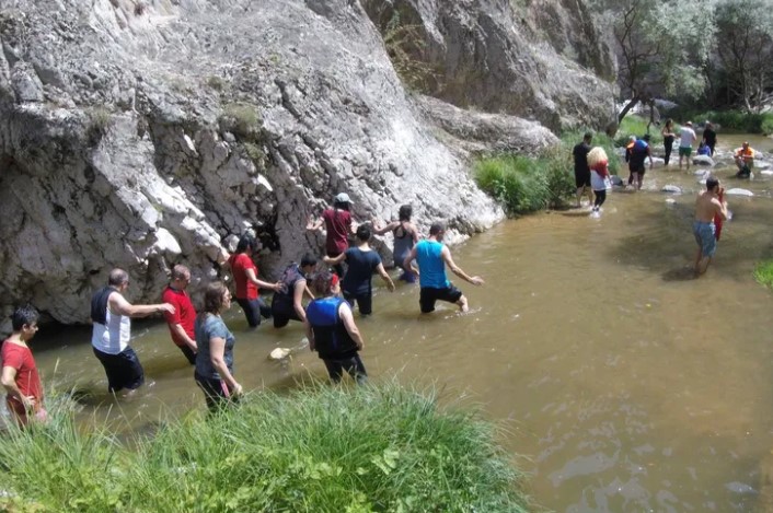 Karadeniz'in iç kesimlerinde saklı kalan doğa harikası Zinav Gölü ve