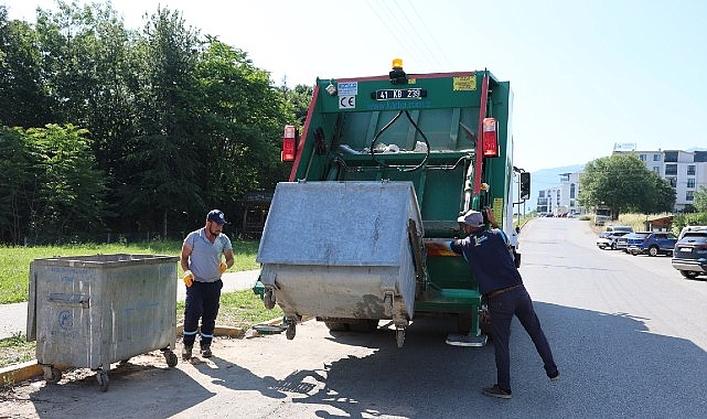 Kartepe Belediyesi, Kurban Bayramı öncesi ilçe genelinde kapsamlı bir temizlik
