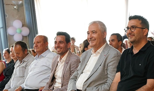 Kemalpaşa Belediyesi'ne bağlı Gündüz Bakımevlerinde öğrenim gören minikler, yıl sonu