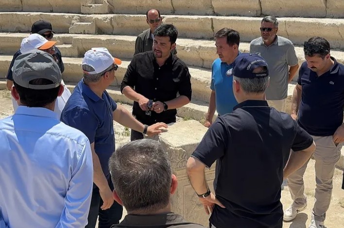 Konya Valisi İbrahim Akın ve kent protokolü, Karatay ilçesindeki tarihi