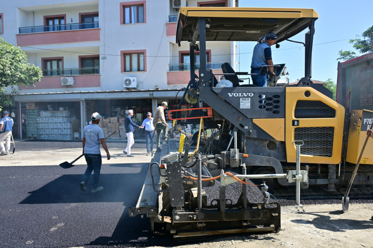 manisada-asfalt-seferberligi-suruyor