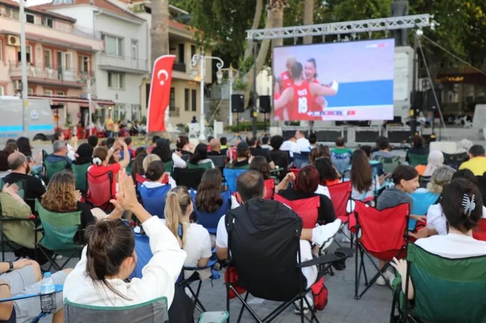 Mudanya, A Milli Kadın Voleybol Takımı’nın Voleybol Milletler Ligi İstanbul