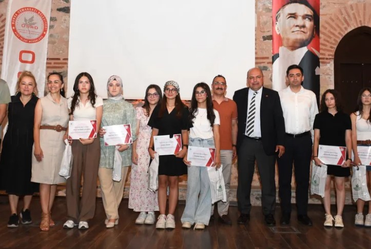 Osmangazi Belediyesi’nin düzenlediği arama kurtarma tatbikatına katılarak başarıyla tamamlayan Hasan