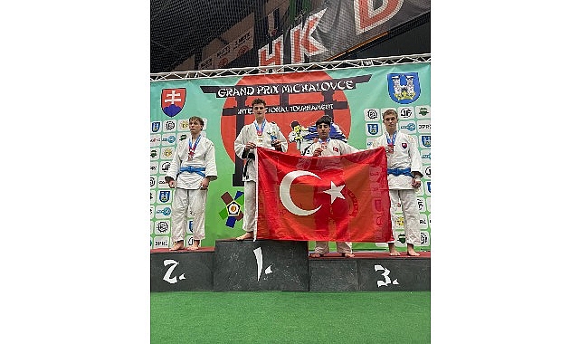 Osmangazi Belediye Spor Kulübü judocuları, Slovakya’nın Michalovce şehrinde düzenlenen 53’üncü