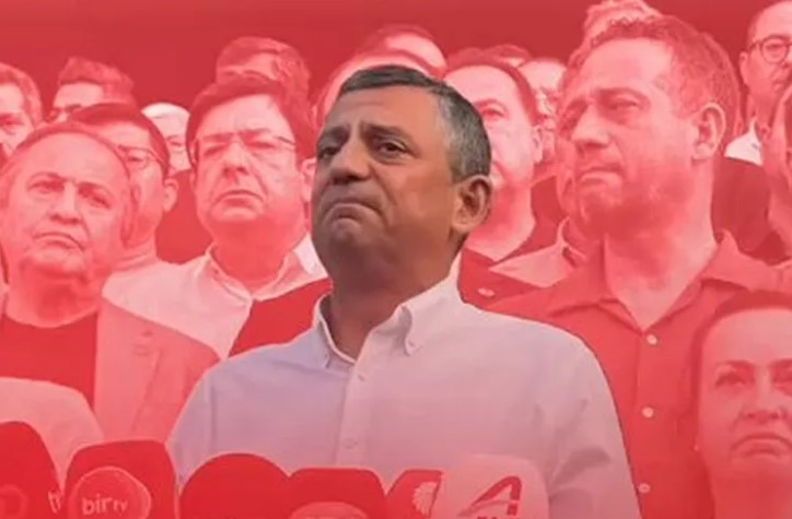 CHP Genel Başkanı Özgür Özel, Manisa'dan yakın dostu ve yol