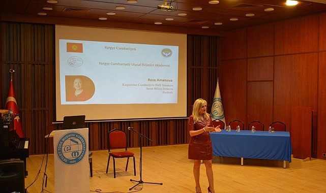 Ege Üniversitesi (EÜ) Devlet Türk Musikisi Konservatuvarı (DTMK) öğretim üyesi Prof.