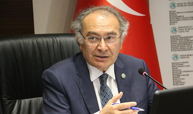 Üsküdar Üniversitesi Kurucu Rektörü, Psikiyatrist Prof. Dr. Nevzat Tarhan, güzellik