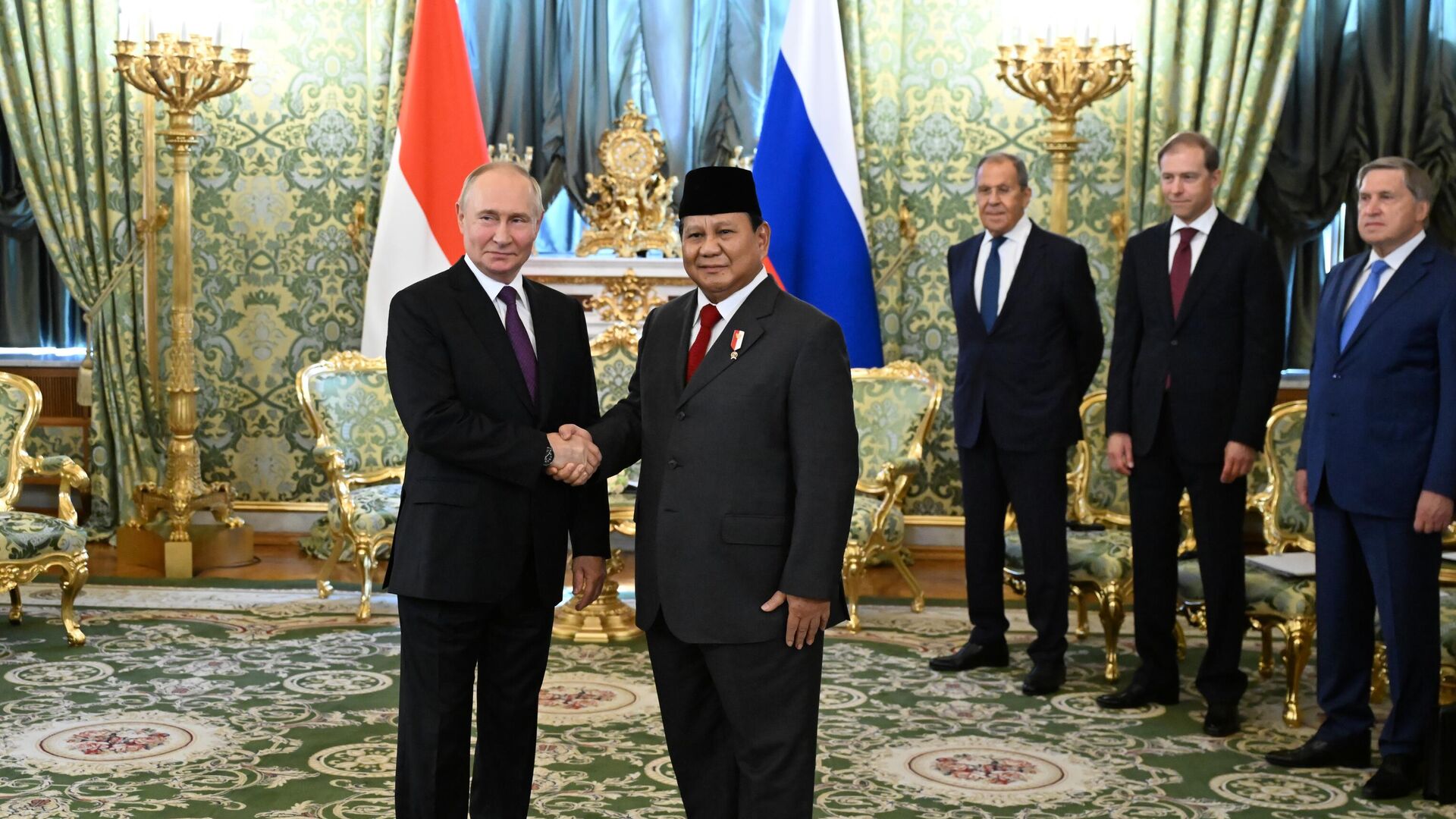 Rusya Devlet Başkanı Vladimir Putin, Rusya Federasyonu’nun barışçıl atom alanında