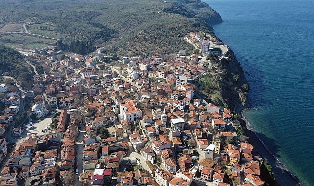 Mudanya’nın kültürel ve tarihi mirasıyla öne çıkan Tirilye Mahallesi için