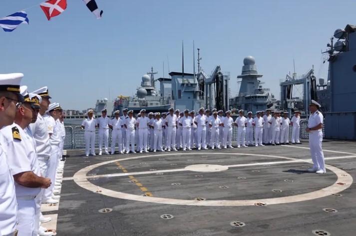 TCG Yzb. Güngör Durmuş ve TCG Akçay, NATO görevi kapsamında