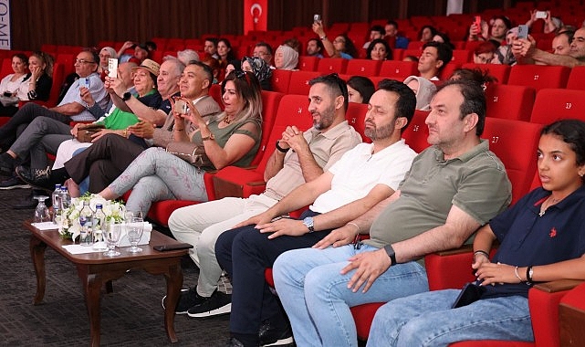 Büyükşehir Belediyesi’nin MARİFEST25 etkinliğinde Leonida ve Nuray Polat Gündoğan, KO-MEK
