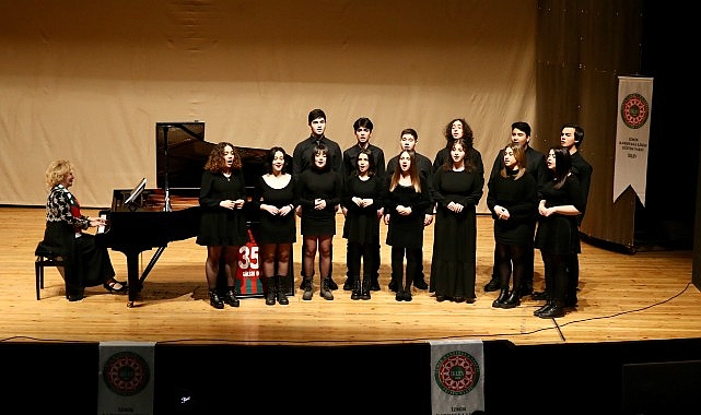 Yıl boyunca Karşıyaka Oda Orkestrası’nın (KODA) konserlerine ev sahipliği yapan