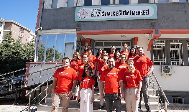 Türkiye’nin dijitalleşmesine liderlik etme vizyonuyla faaliyet gösteren Vodafone, çalışanlarının gönüllülük faaliyetlerine destek