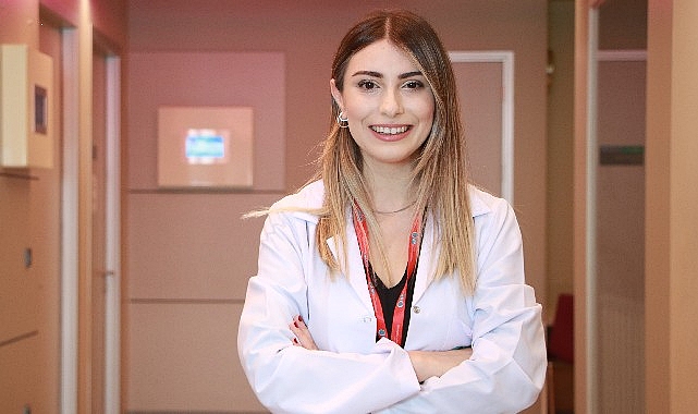 Yalnız ebeveynlerin özellikle ergenlik dönemindeki çocuklarıyla sorunlar yaşayabildiğini belirten uzmanlar,