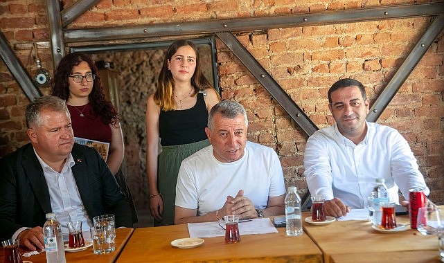 Yarımada Belediyeler Birliği Başkanı ve Güzelbahçe Belediye Başkanı Mustafa Günay