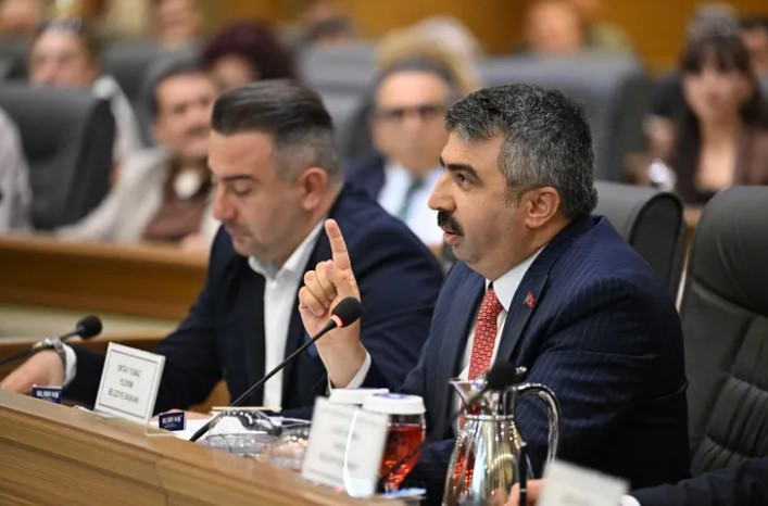 ​​​​​​Bursa Yıldırım Belediye Başkanı Oktay Yılmaz ve Cumhur İttifakı, Büyükşehir