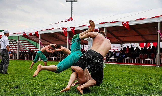 Keçiören, Cumhuriyet tarihinin en büyük karakucak güreş organizasyonuyla Türkiye’nin dört