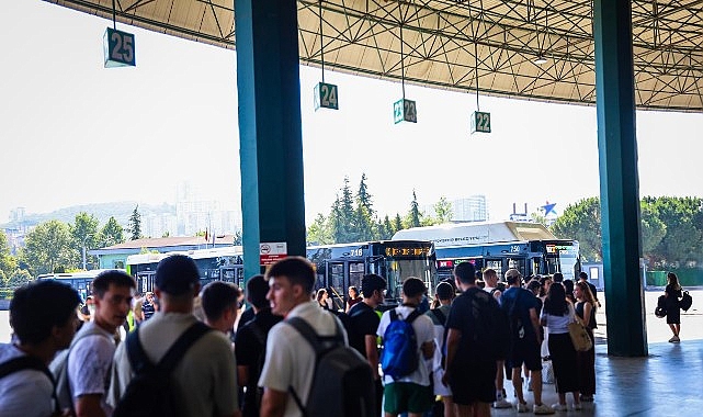 Büyükşehir Belediyesi’nin mavi bayraklı plajlara ulaşımı sağlamak için yaz aylarında