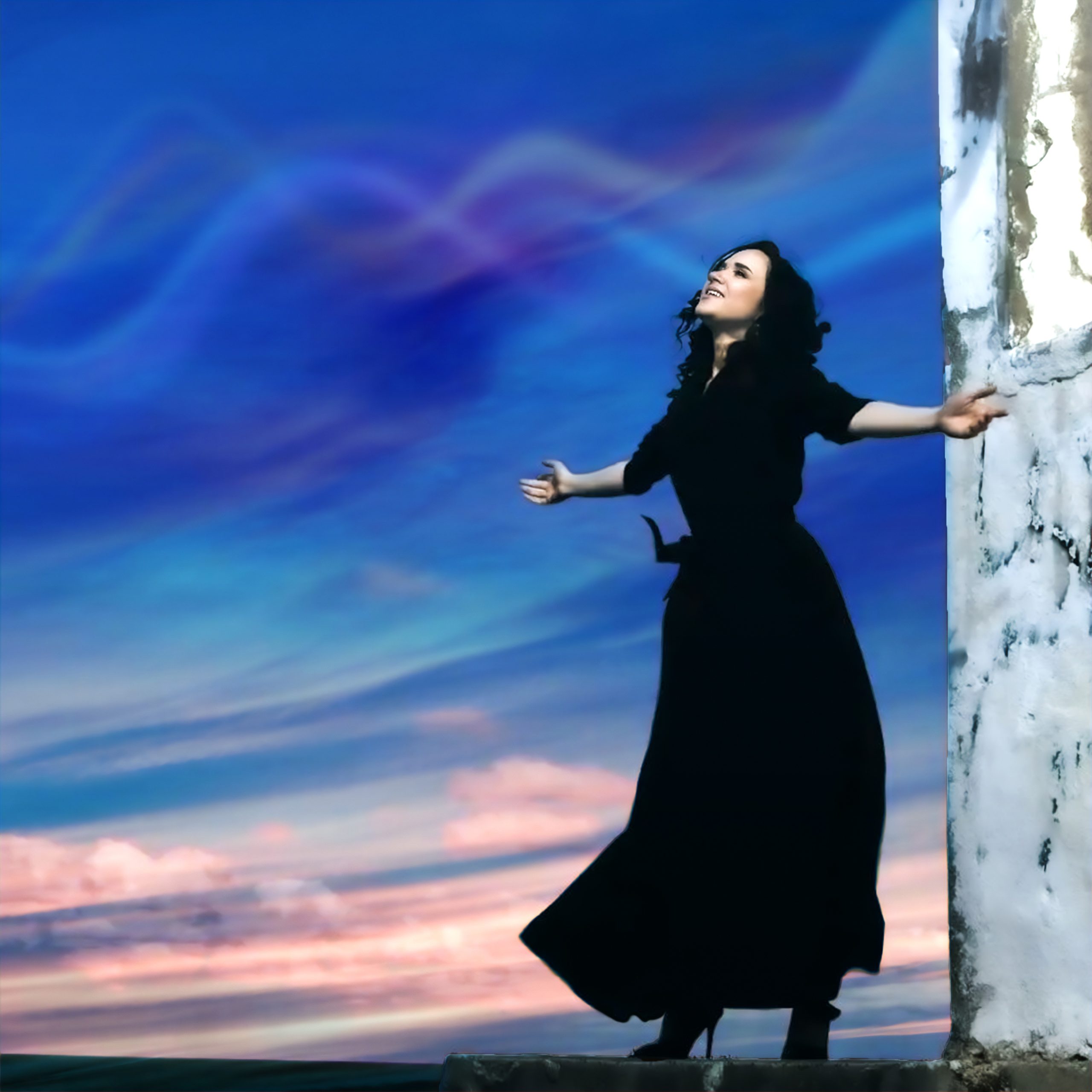 Kırımın Aluşta şehrinde dünyaya gelen Anastasiya Düz, Sinema ve müzik