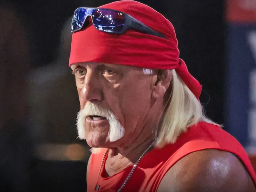 WWE'nin simge ismi, profesyonel güreşin dünyaca tanınan yıldızı Hulk Hogan,