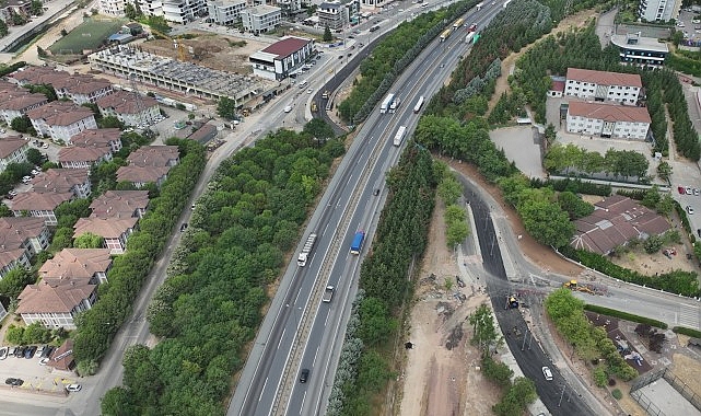 Kocaeli Büyükşehir Belediyesi, son dönemde trafik yükü artan İzmit Alikahya’da