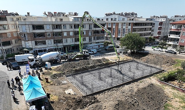Edremit’in Altınkum Mahallesi’nde, hayırsever Filiz-Ergül İrkilmez tarafından yaptırılacak olan Aile