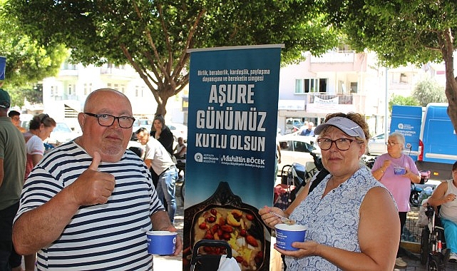 Antalya Büyükşehir Belediyesi, Muharrem ayı kapsamında gelenekselleşen aşure ikramlarına devam