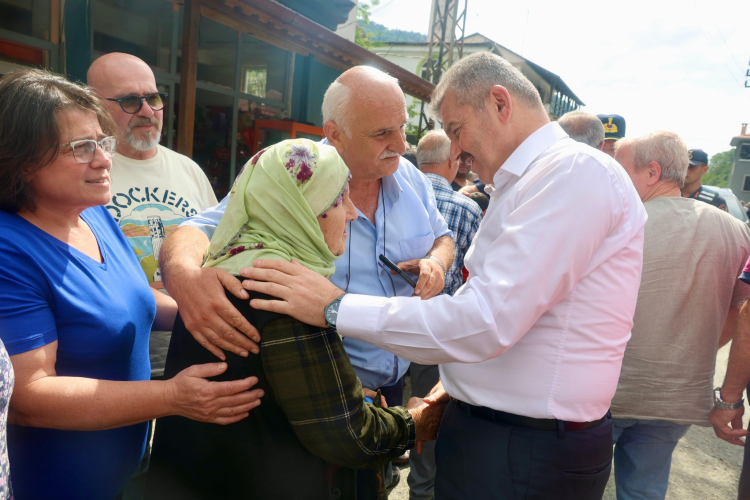 artvin-valisi-ergunden-arhavide-yerinde-inceleme