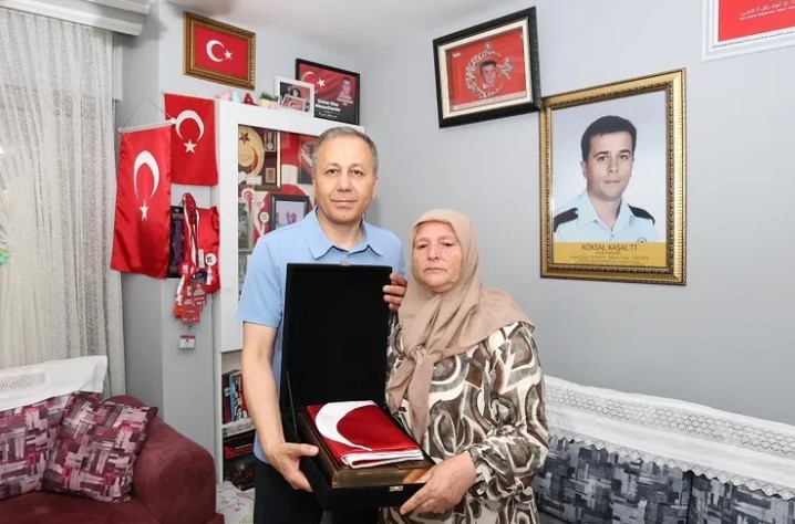 İçişleri Bakanı Ali Yerlikaya, 15 Temmuz 2016’daki hain darbe girişiminde