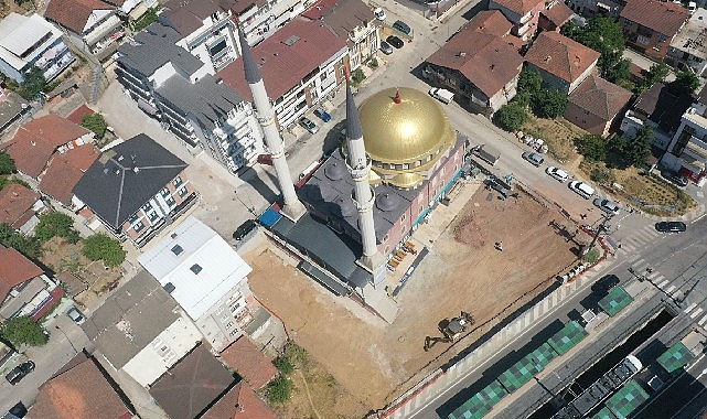 Kocaeli Büyükşehir Belediyesi, Başaran Camii çevresini yenileyerek daha ferah bir