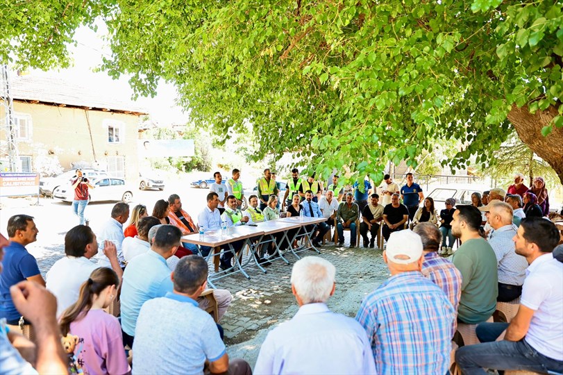 Yıllardır yapımı beklenen Dodurga ve Bademli mahalleleri arasındaki yol, vatandaşların