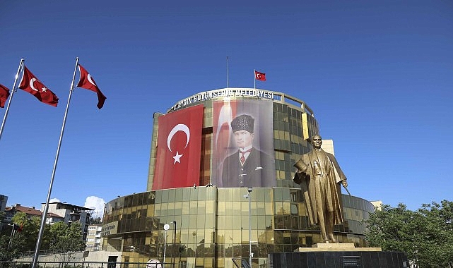 Aydın Büyükşehir Belediye Başkanı Özlem Çerçioğlu, su tasarrufu konusunda duyarlı