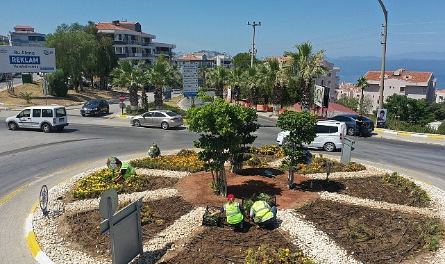 Aydın Büyükşehir Belediyesi, kent genelinde çalışmalarını sürdürüyor. Büyükşehir Belediyesi ekipleri, Kuşadası’nda