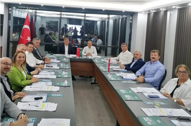 Bilecik’in Pazaryeri Belediye Başkanı Zekiye Tekin, Türkiye’nin farklı şehirlerinden belediye