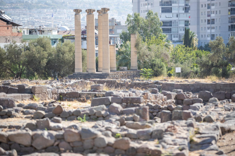 baskan-tugaydan-smyrna-antik-kentine-inceleme-ziyareti