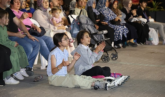 Kocaeli Büyükşehir Belediyesi Mehter Takımı, Körfez Tütünçiftlik Sahili’nde tasavvuf müziğinin