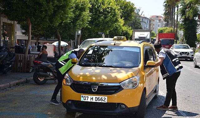 Antalya Büyükşehir Belediyesi, kent merkezi ve ilçelerde toplu ulaşım araçlarına
